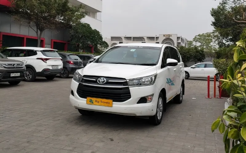Jaipur airport Innova Crysta car rental service